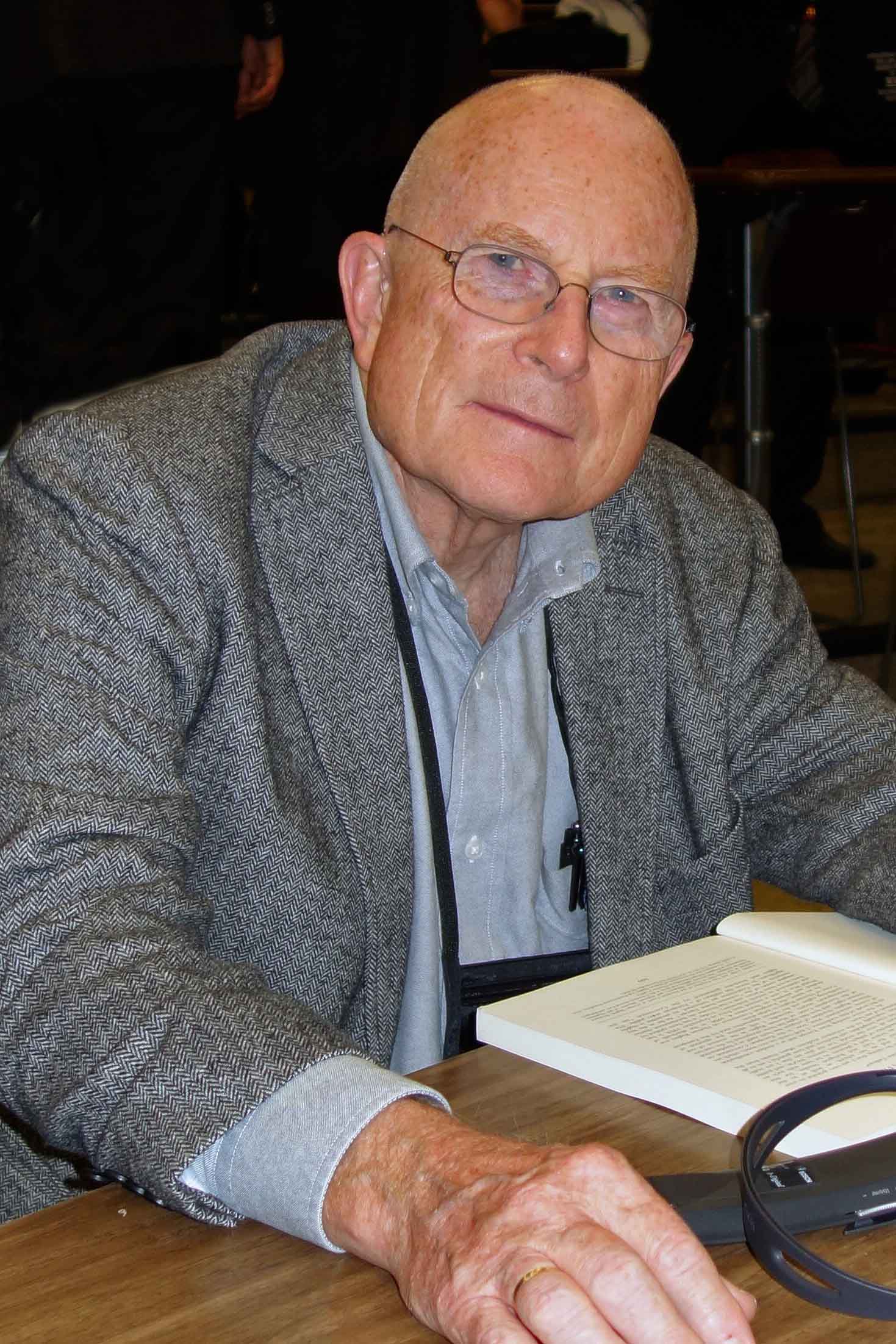Tore Lindholm