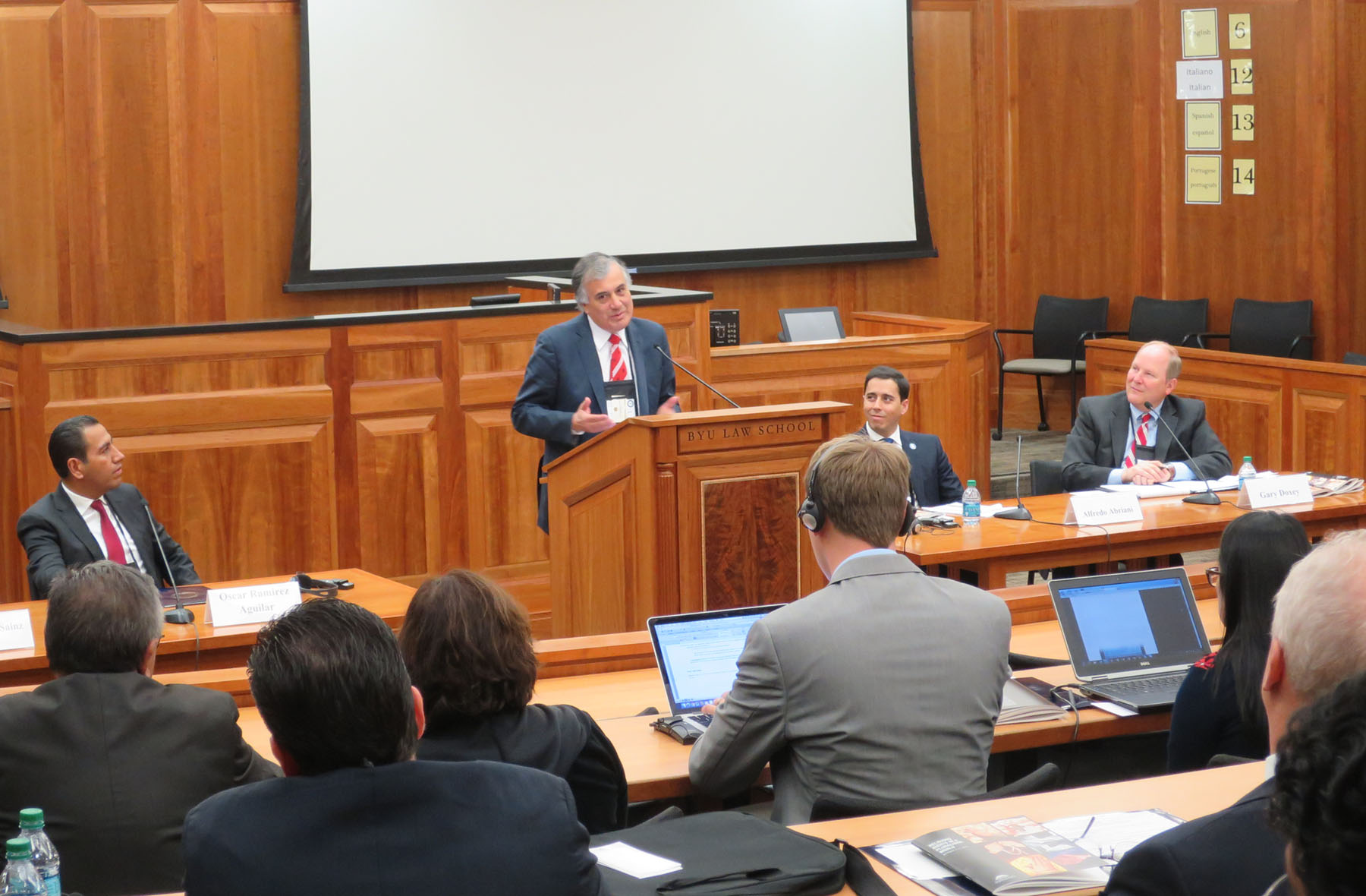 Symposium 2016: Latin America: Government Officials