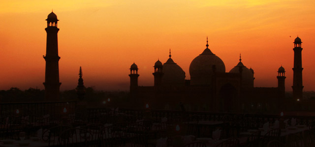 The World's Muslims: Religion, Politics and Society